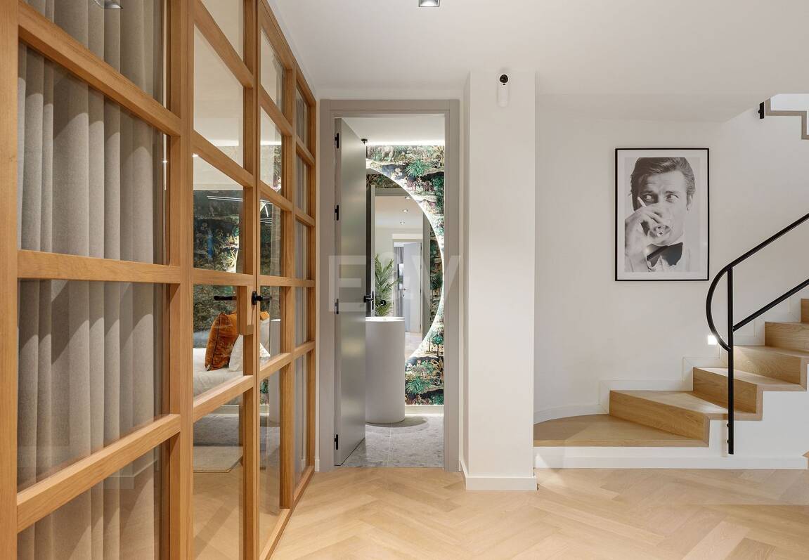 Lujoso adosado con sofisticado diseño escandinavo