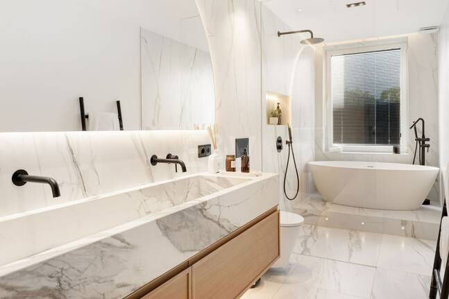 Lujoso adosado con sofisticado diseño escandinavo