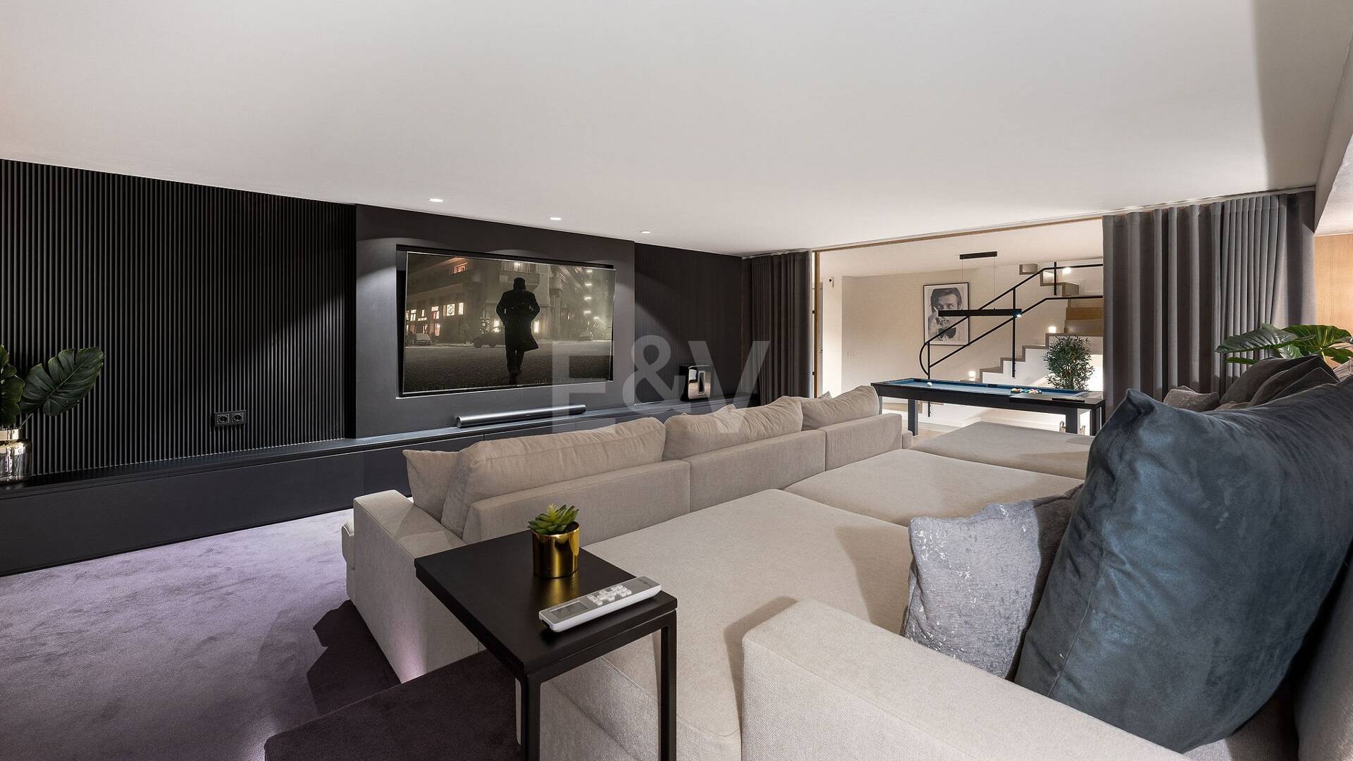 Lujoso adosado con sofisticado diseño escandinavo