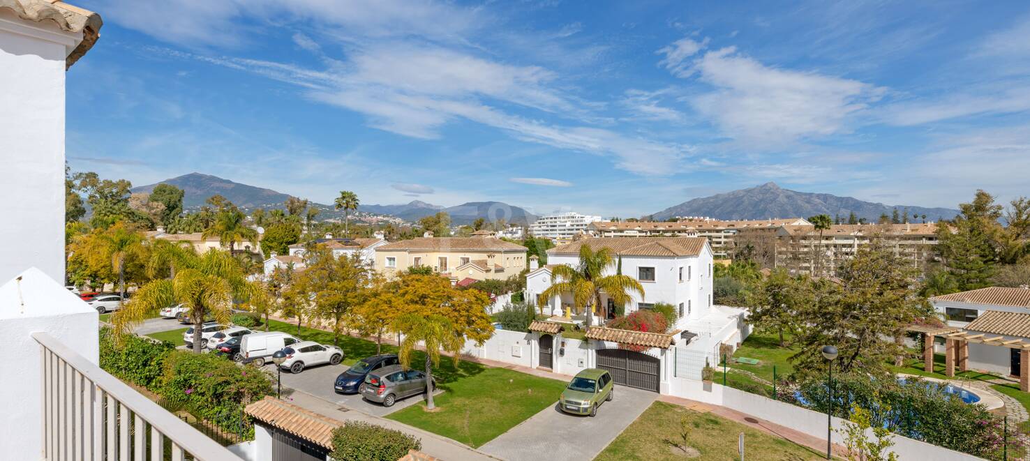 Lyx Frontline Golf Villa i Guadalmina Alta - Elegance & Komfort i en primär plats