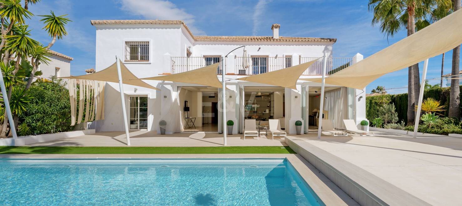 Lyx Frontline Golf Villa i Guadalmina Alta - Elegance & Komfort i en primär plats