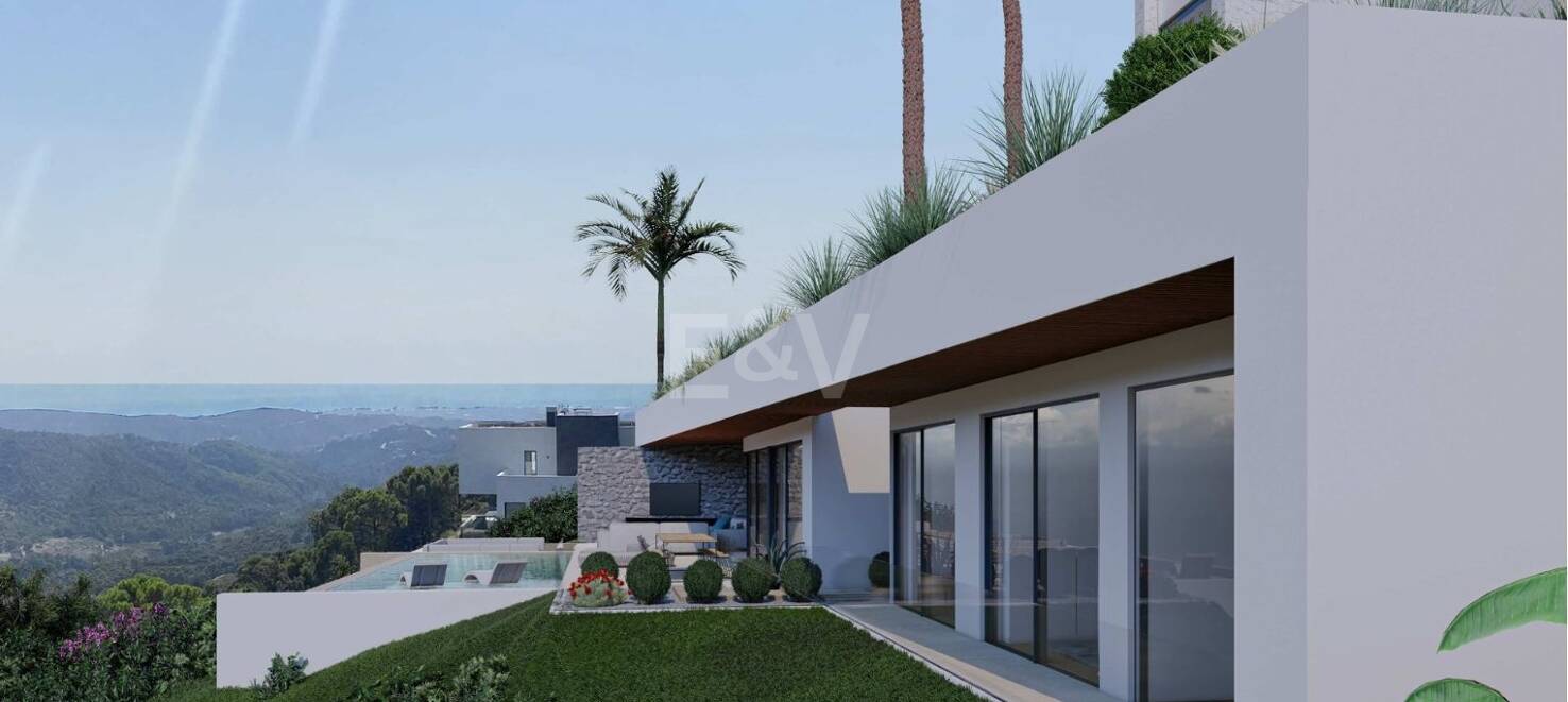 Modern Designer Villa i Montemayor