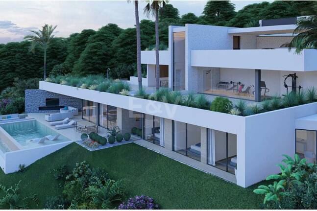 Villa de diseño moderno en Montemayor