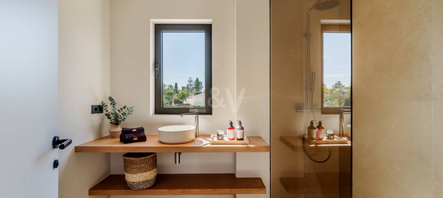 Din privata oas bredvid Beach & Puerto Banús i San Pedro Playa