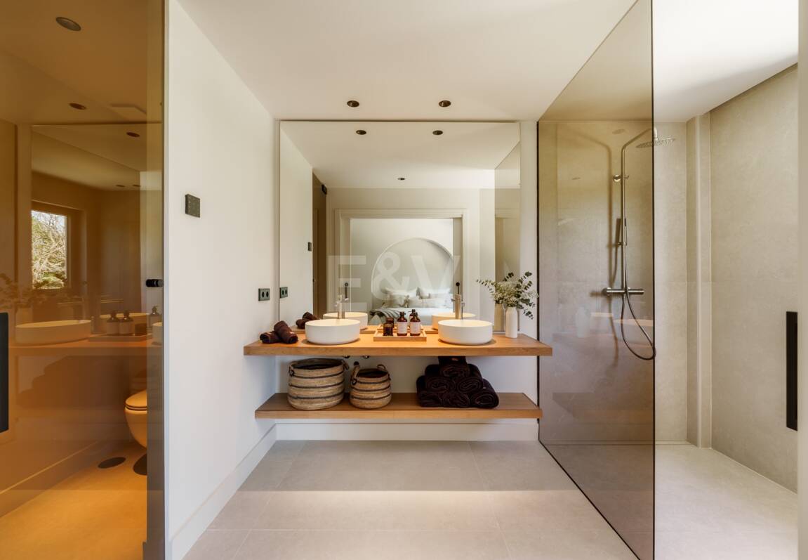 Tu oasis privado junto a la playa y Puerto Banús en San Pedro Playa