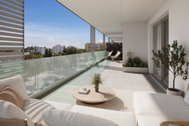 Luxury Coastal Living in San Pedro Alcántara – Modern Apartment