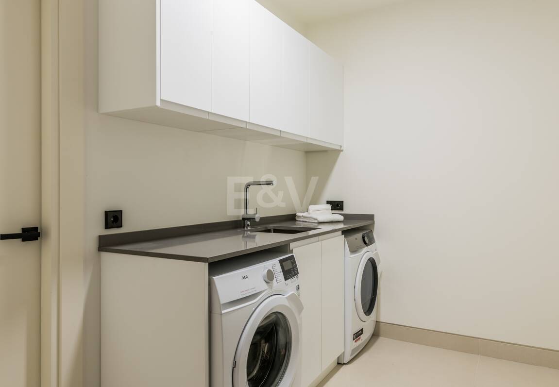 Samtida lyx Villa i Nueva Andalucía