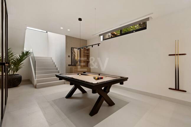 Samtida lyx Villa i Nueva Andalucía