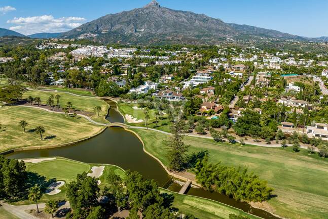 Samtida lyx Villa i Nueva Andalucía