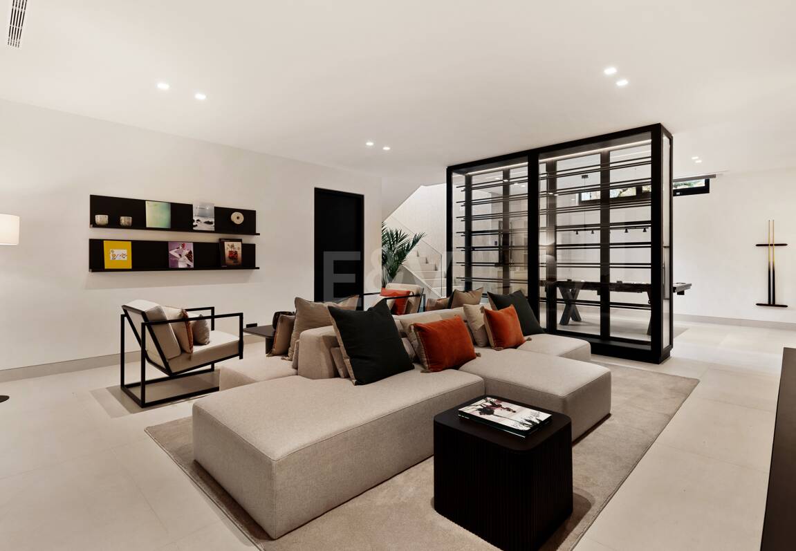 Samtida lyx Villa i Nueva Andalucía