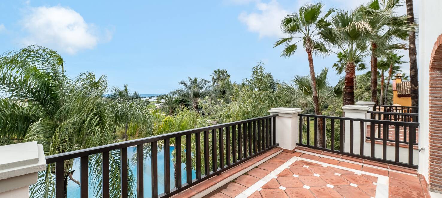 Exclusive Villa in the Heart of Golden Mile