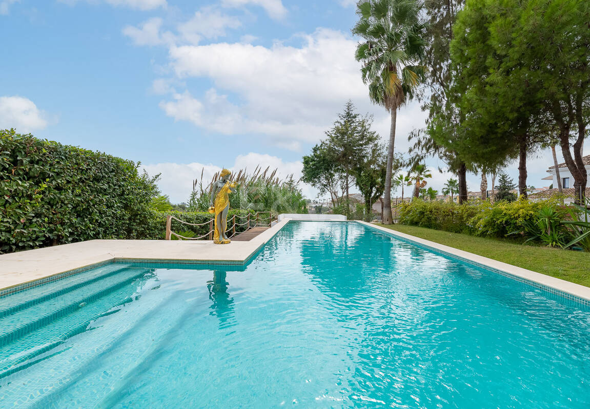 Fantastisk modern villa i Paraiso Alto med havsutsikt