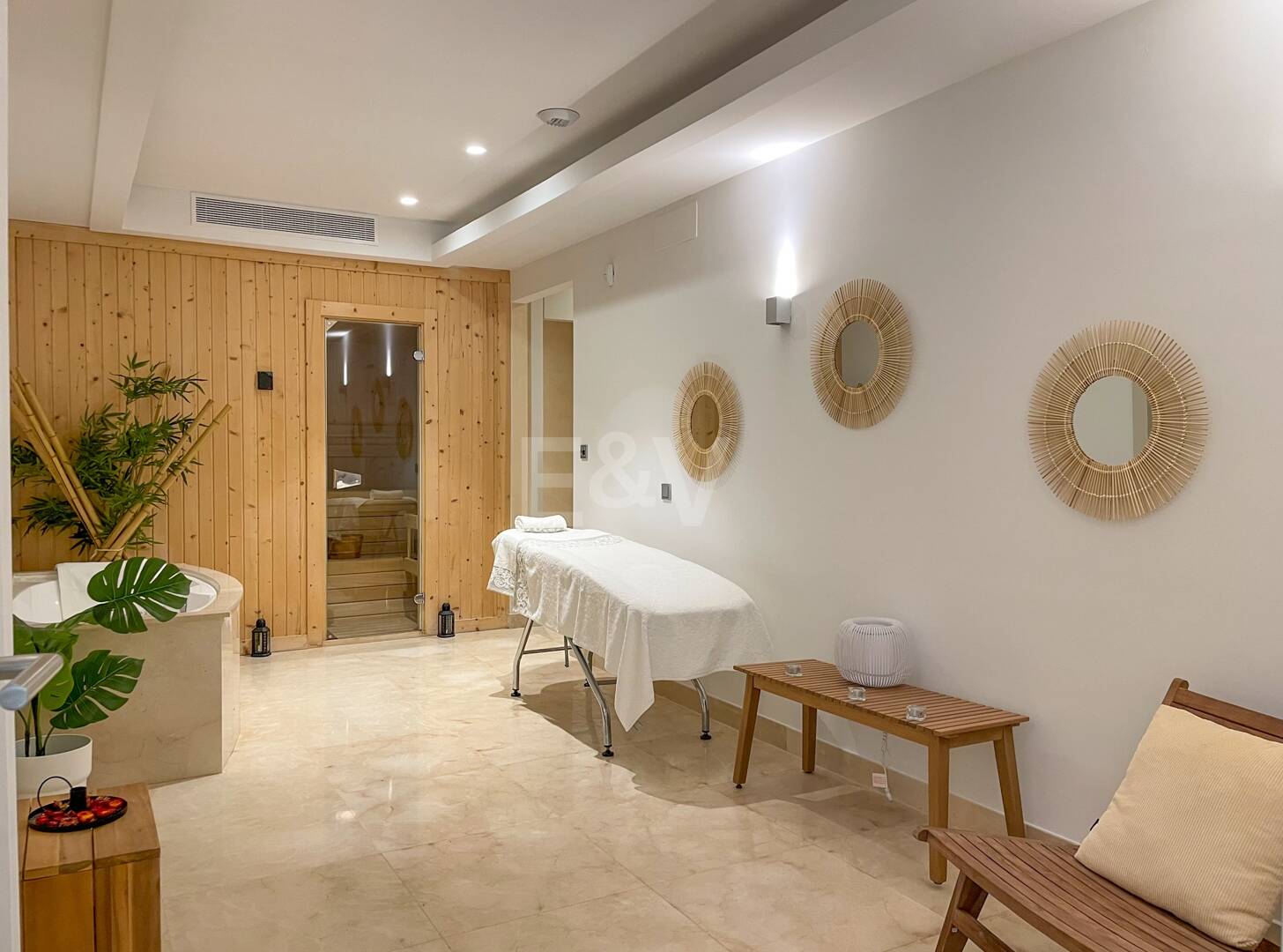 Fantastisk modern villa i Paraiso Alto med havsutsikt