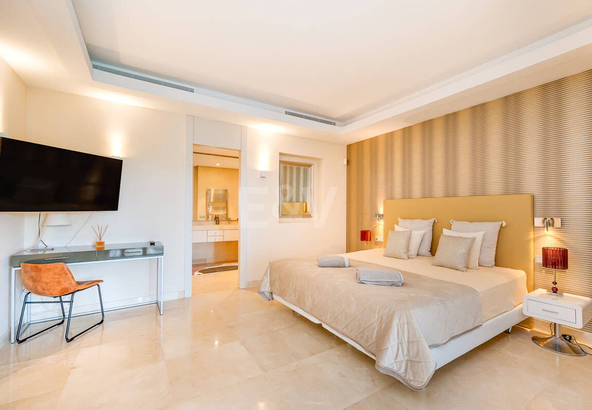 Fantastisk modern villa i Paraiso Alto med havsutsikt