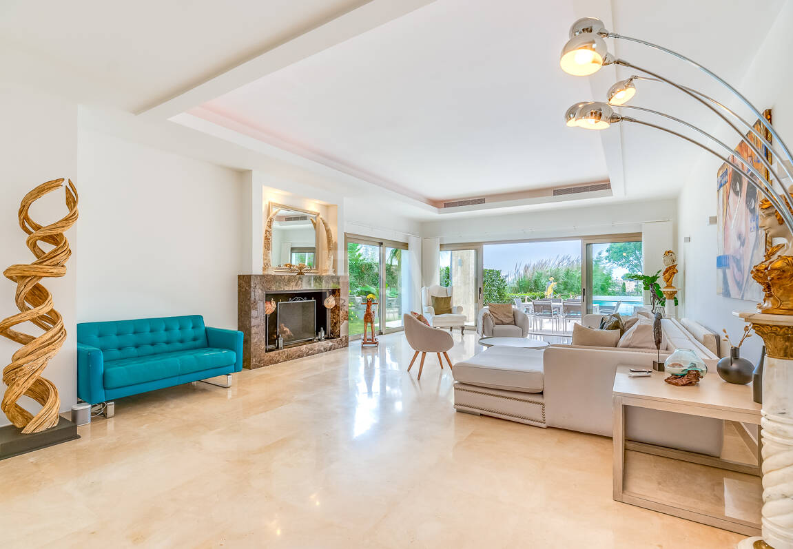 Fantastisk modern villa i Paraiso Alto med havsutsikt