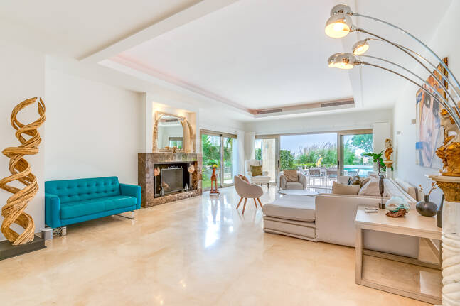 Fantastisk modern villa i Paraiso Alto med havsutsikt