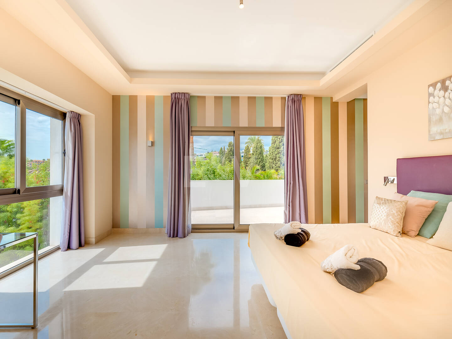 Fantastisk modern villa i Paraiso Alto med havsutsikt