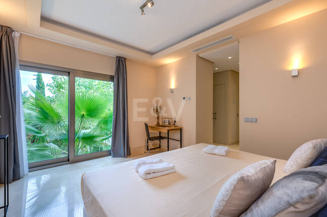 Fantastisk modern villa i Paraiso Alto med havsutsikt