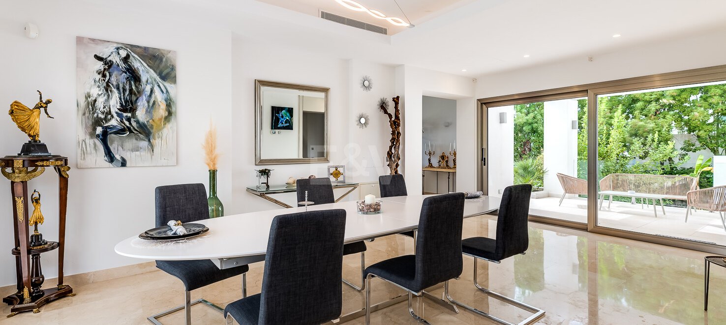 Fantastisk modern villa i Paraiso Alto med havsutsikt
