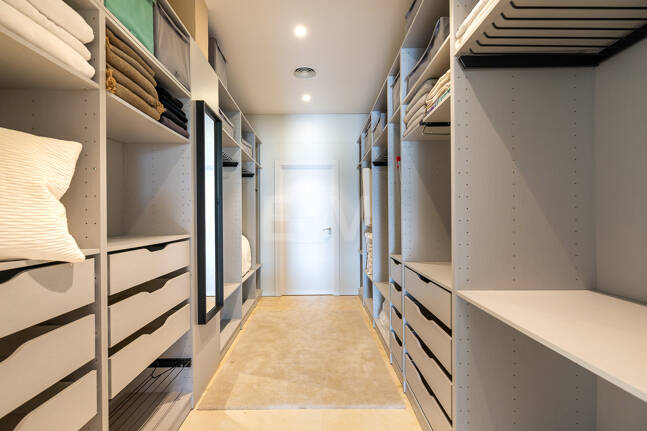 Fantastisk modern villa i Paraiso Alto med havsutsikt