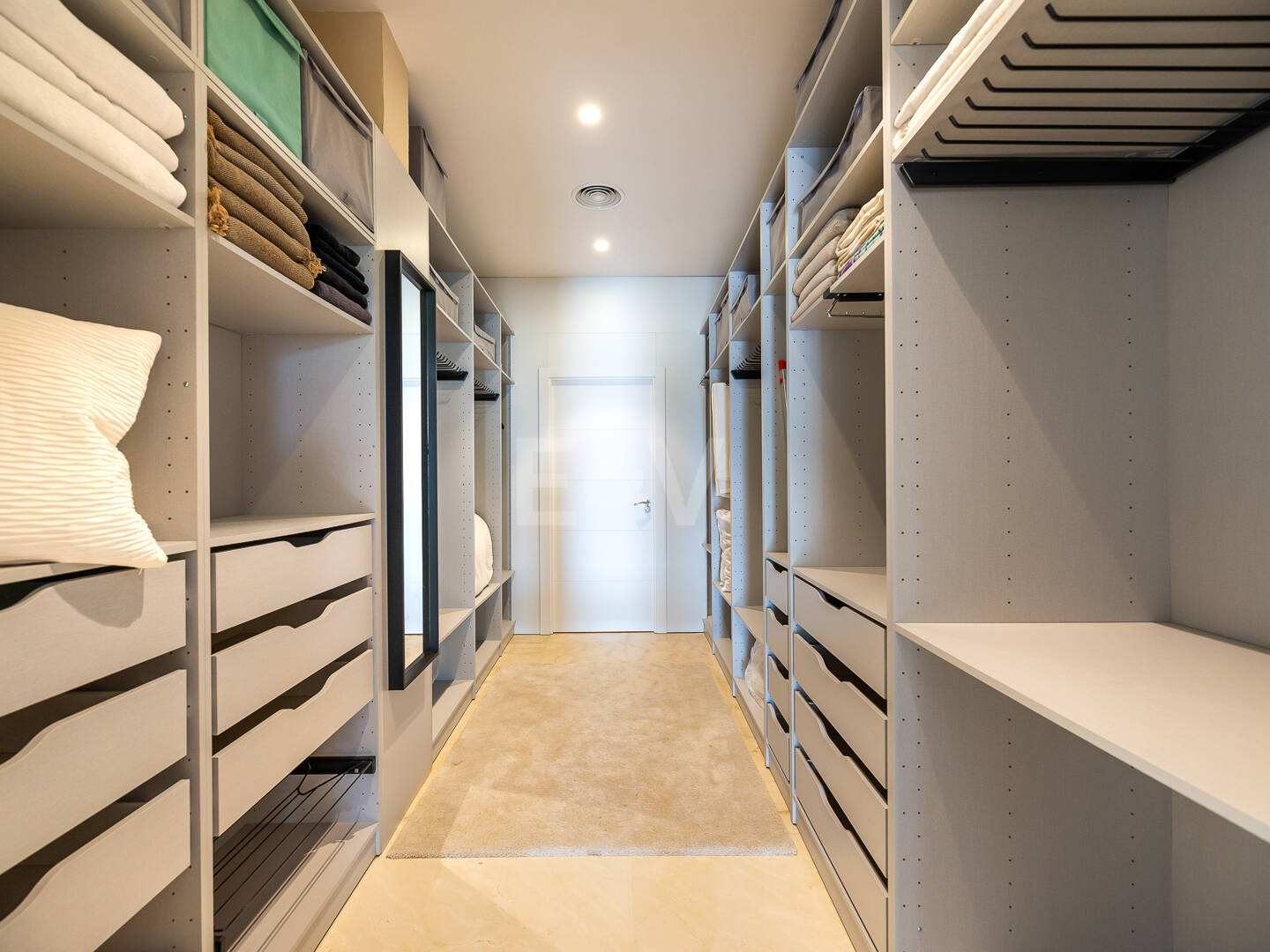 Fantastisk modern villa i Paraiso Alto med havsutsikt