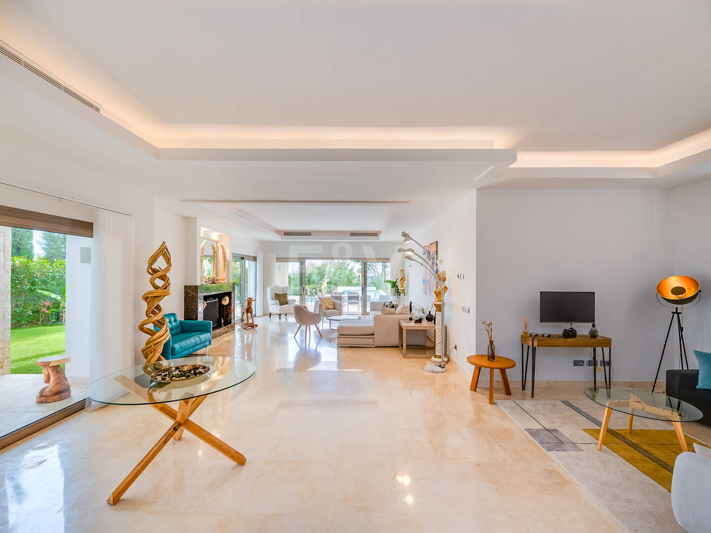 Fantastisk modern villa i Paraiso Alto med havsutsikt