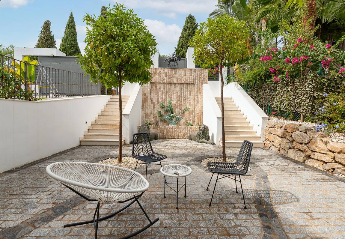 Fantastisk modern villa i Paraiso Alto med havsutsikt