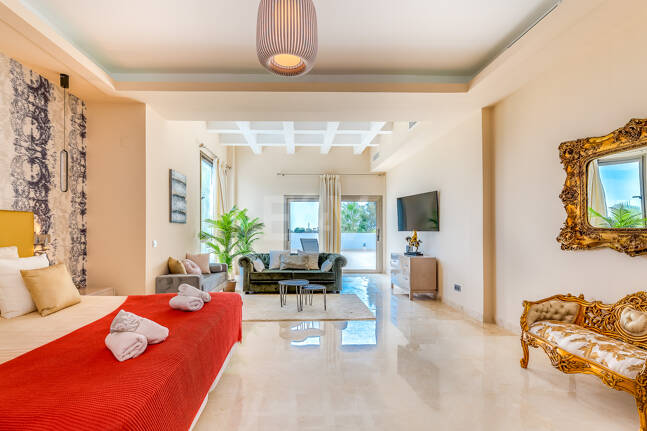 Fantastisk modern villa i Paraiso Alto med havsutsikt