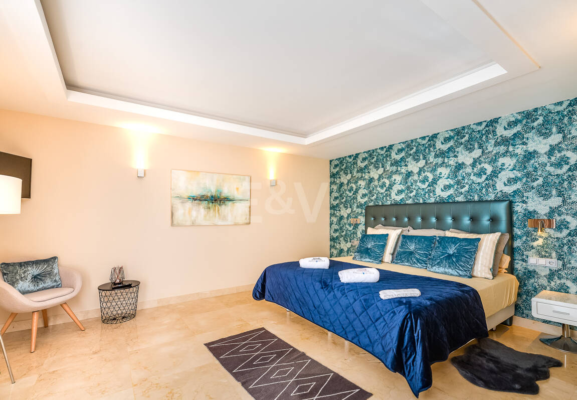 Fantastisk modern villa i Paraiso Alto med havsutsikt