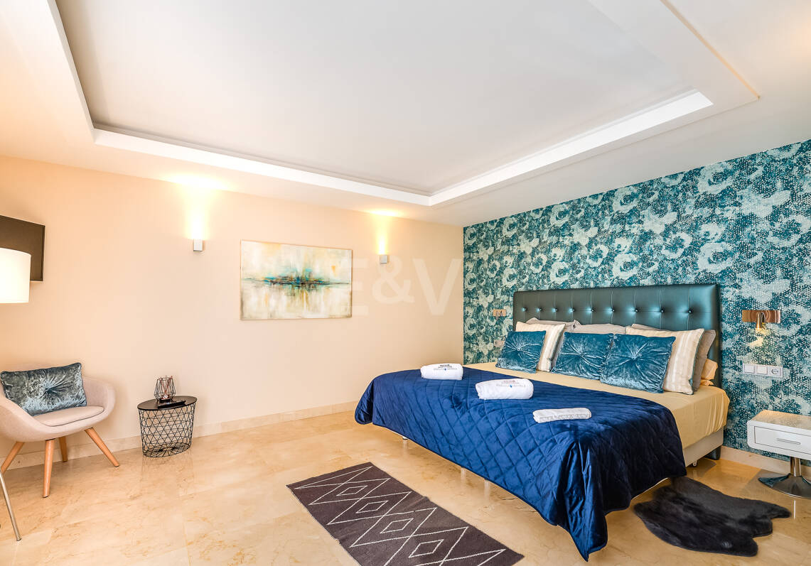 Moderna Villa en Paraiso Alto con Vistas al Mar