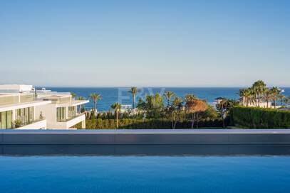 Exklusiva samtida villor på Marbellas gyllene mil