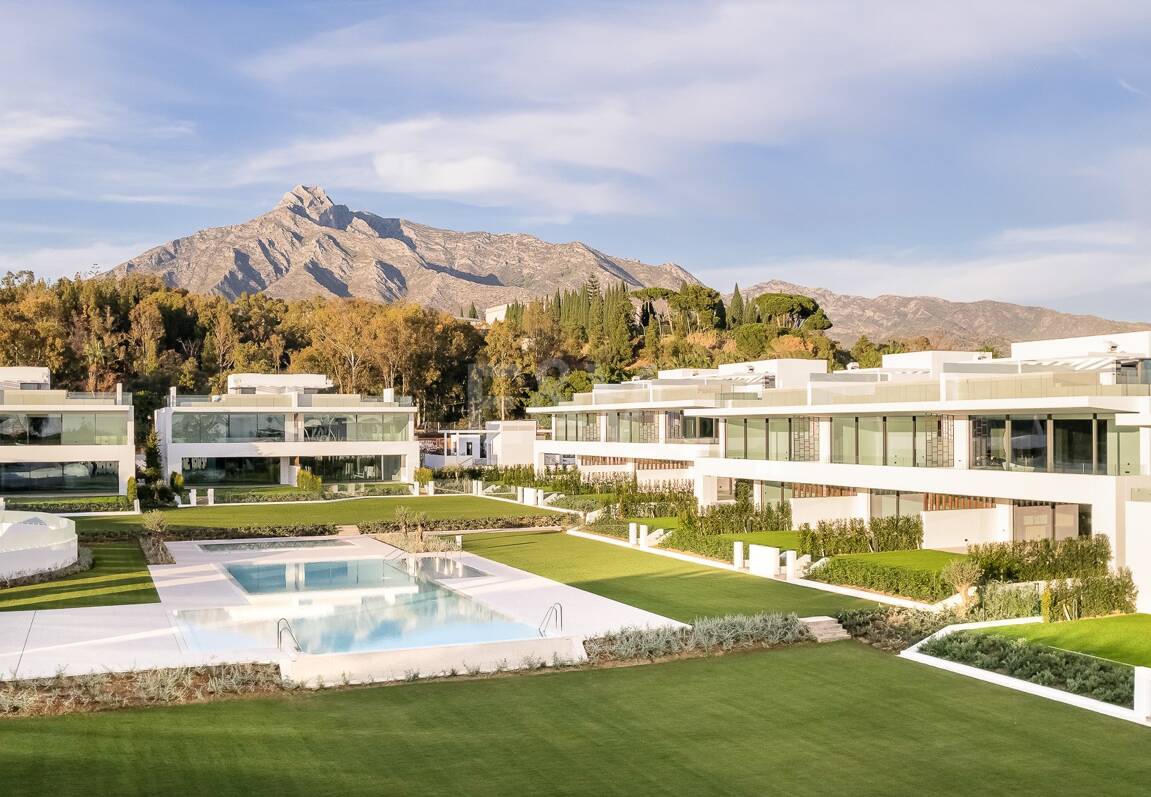 Exklusiva samtida villor på Marbellas gyllene mil