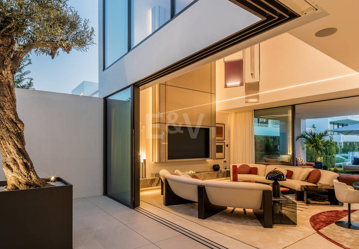 Exklusiva samtida villor på Marbellas gyllene mil