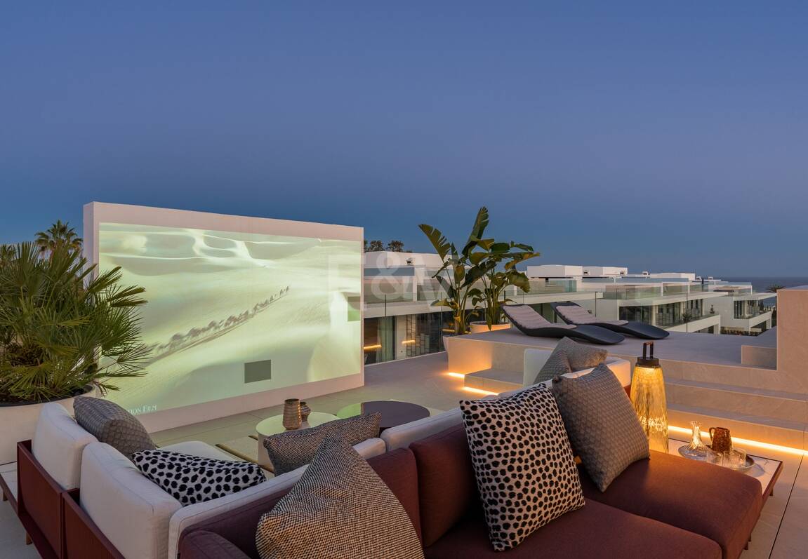 Exklusiva samtida villor på Marbellas gyllene mil