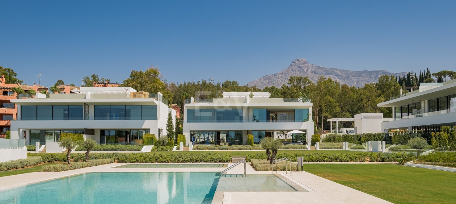 Exclusive Contemporary Villas on Marbella’s Golden Mile