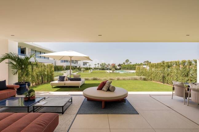 Exklusiva samtida villor på Marbellas gyllene mil