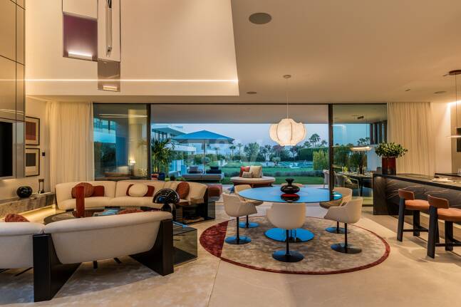 Exklusiva samtida villor på Marbellas gyllene mil