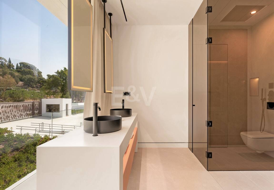 Exklusiva samtida villor på Marbellas gyllene mil