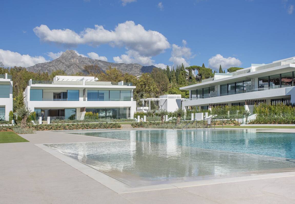 Exklusiva samtida villor på Marbellas gyllene mil