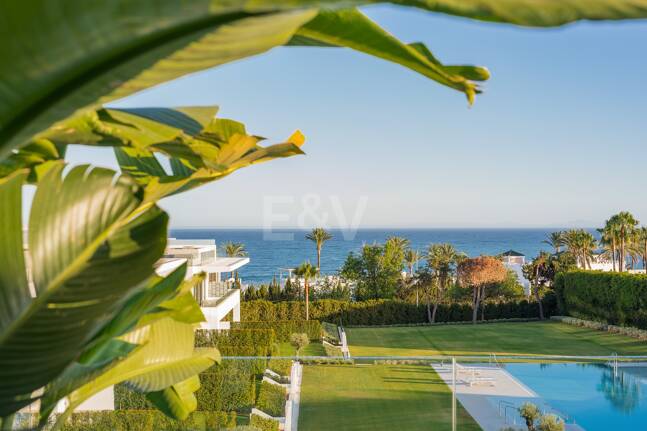 Exklusiva samtida villor på Marbellas gyllene mil