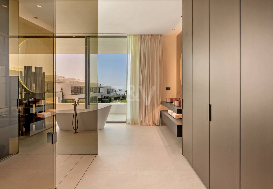 Exklusiva samtida villor på Marbellas gyllene mil