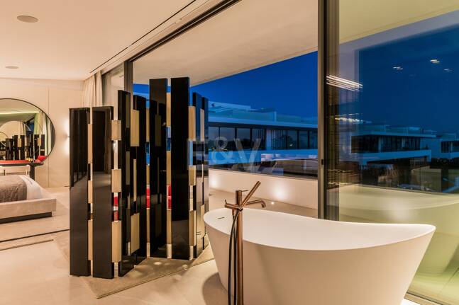 Exklusiva samtida villor på Marbellas gyllene mil