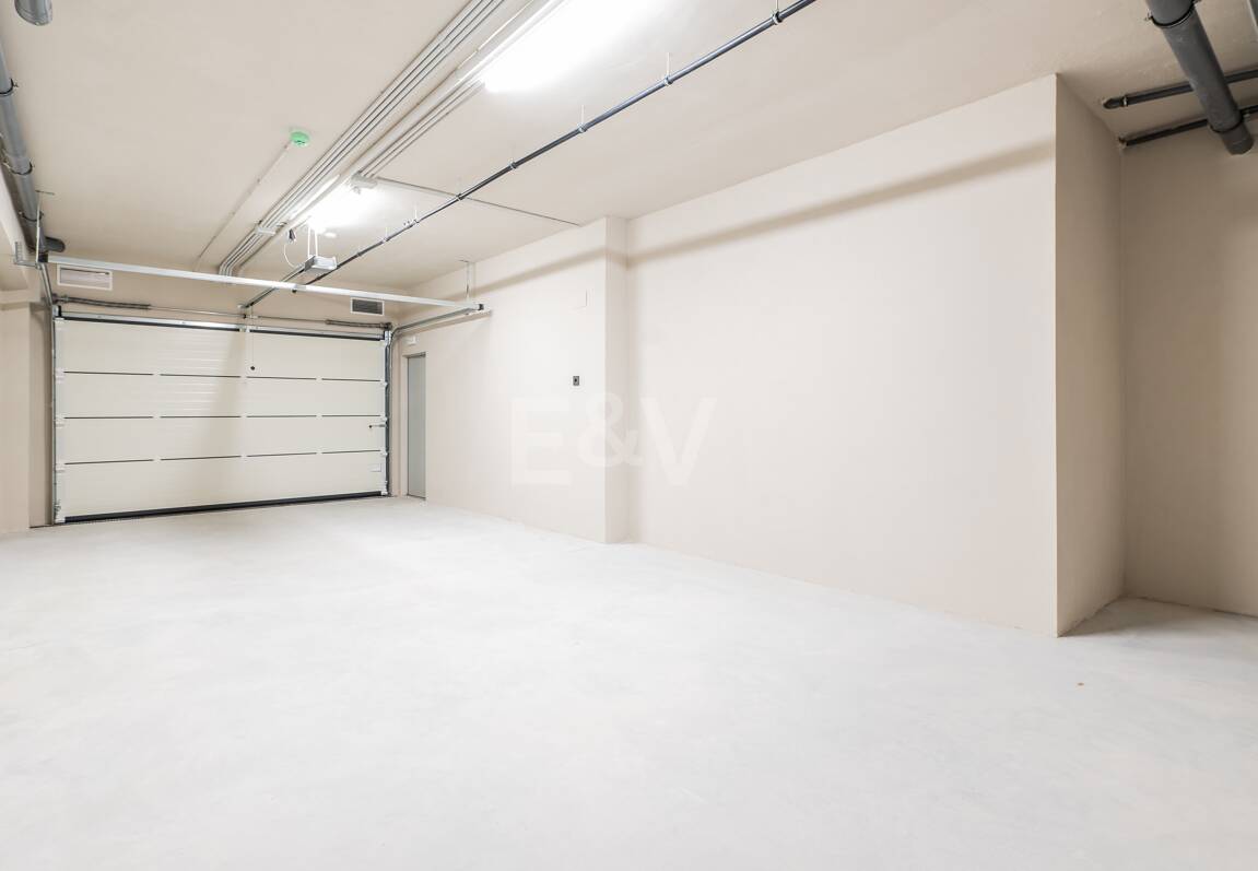 Nowe miasta Off- Plan z widokiem na morze panoramiczne i góry