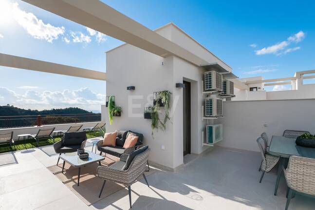 Nowe miasta Off- Plan z widokiem na morze panoramiczne i góry