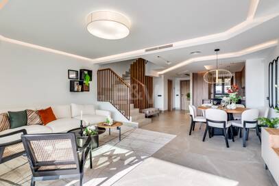 Nowe miasta Off- Plan z widokiem na morze panoramiczne i góry