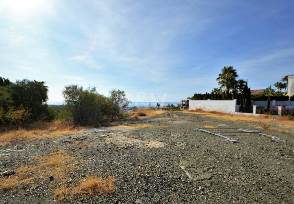 Samtida Villaprojekt med panoramautsikt över havet i Los Flamingos Golf