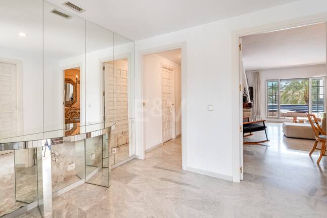 Exklusives Penthouse im Puente Romano Beach Resort mit hohem Investitionspotenzial