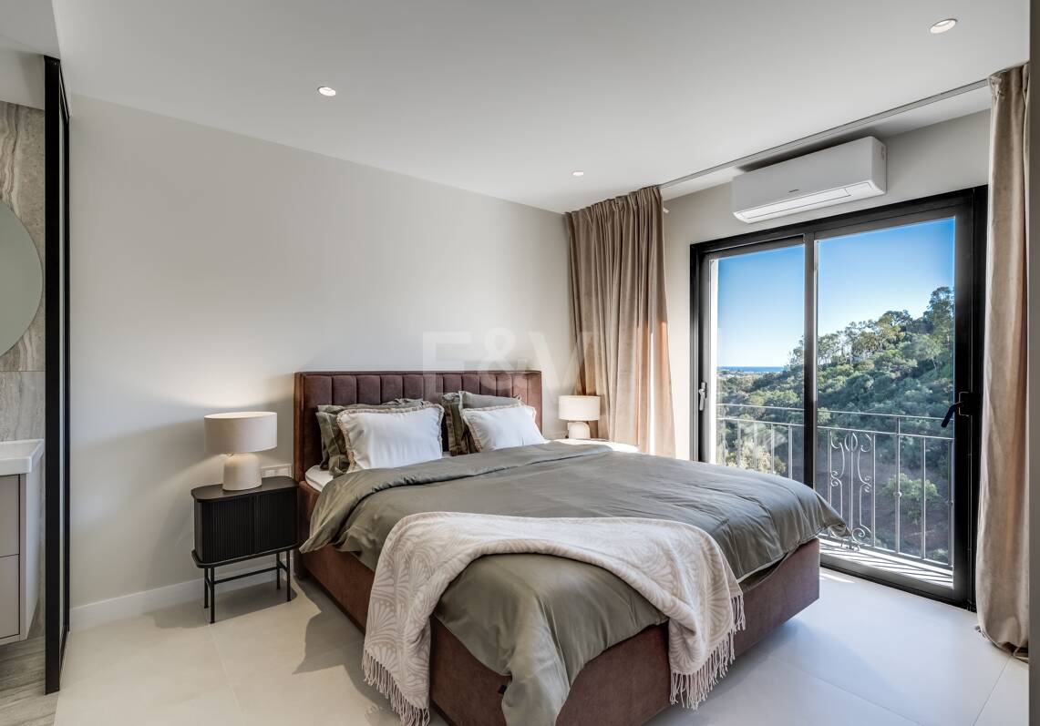 Atemberaubende 3-Zimmer-Wohnung in Puerto del Almendro, Benahavís mit Meerblick