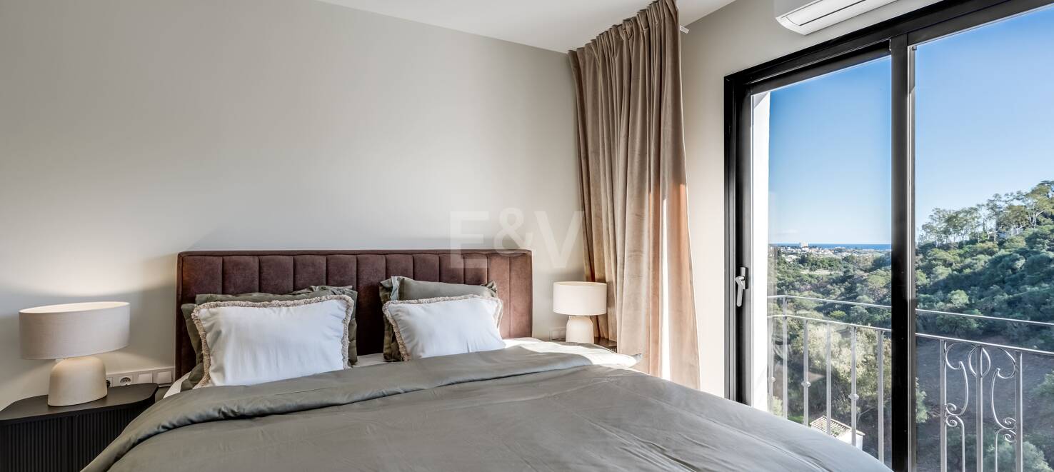 Oszałamiające 3- Apartament w Puerto del Almendro, Benahavis z widokiem na morze