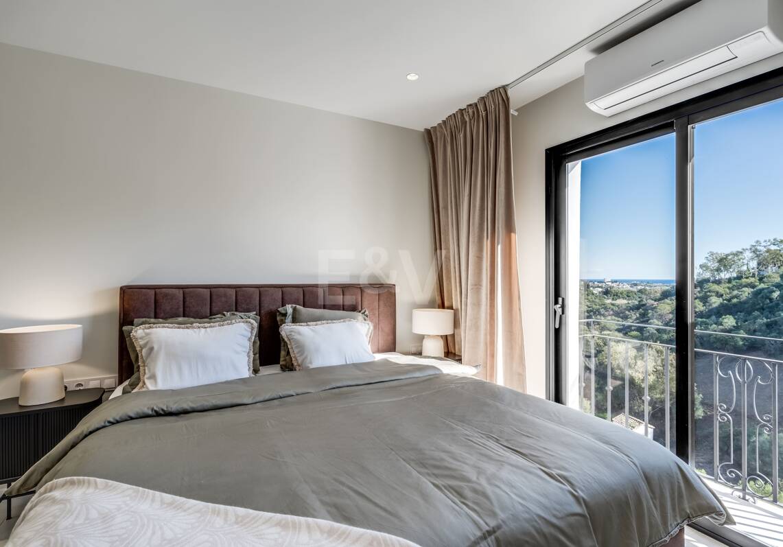Atemberaubende 3-Zimmer-Wohnung in Puerto del Almendro, Benahavís mit Meerblick